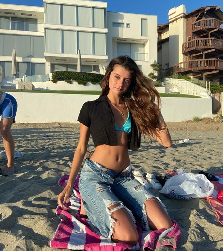 Vendala Enright erotic pornstar img