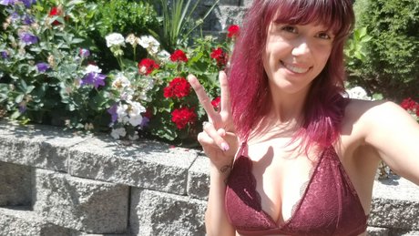 Yanderekamii high quality actress photos