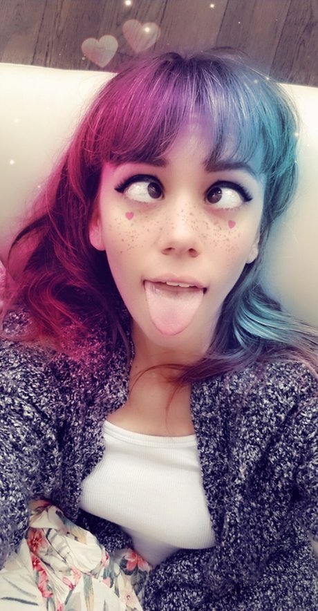 Yanderekamii perfect actress images