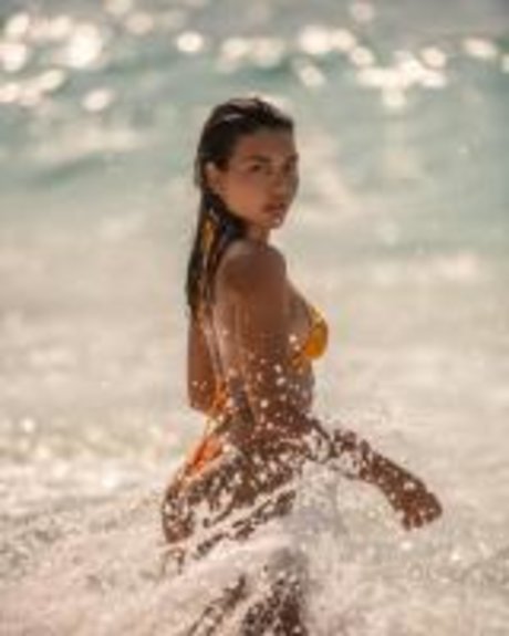 Caitlin North Lewis model hd pics