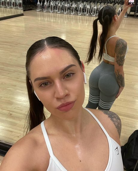 Jeanette G free star image