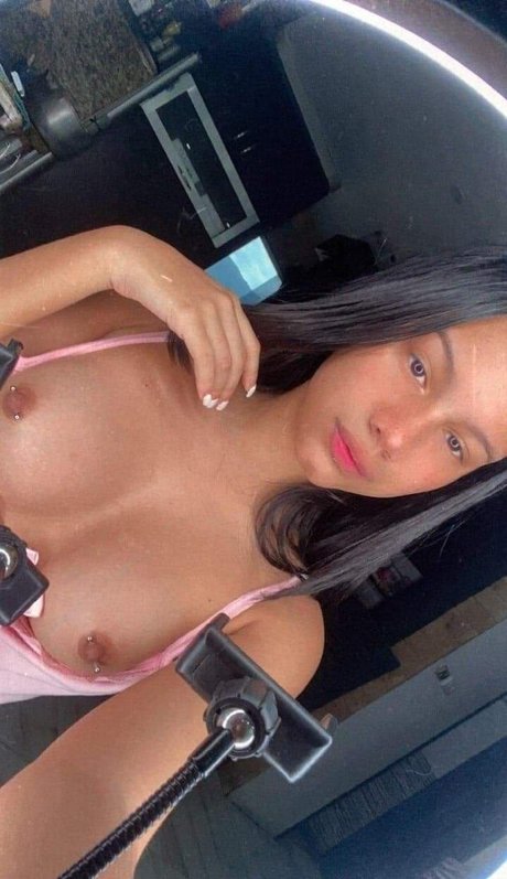 Greyprincs star nude pictures