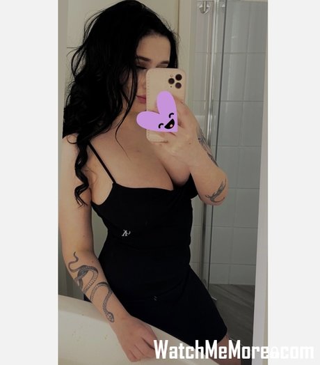 Malaczarna_ star perfect image