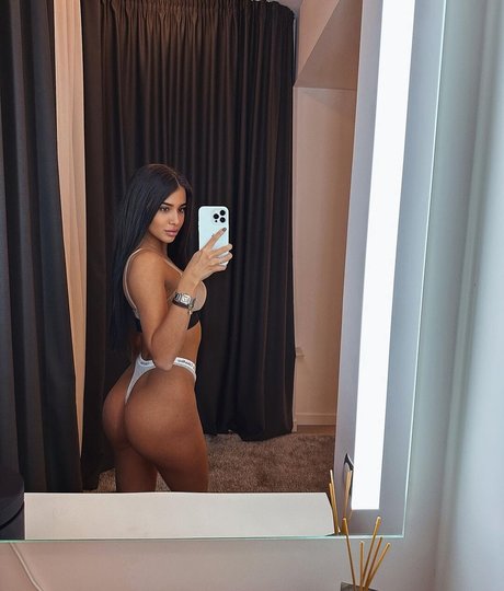 Anasteyshaa naked star pictures