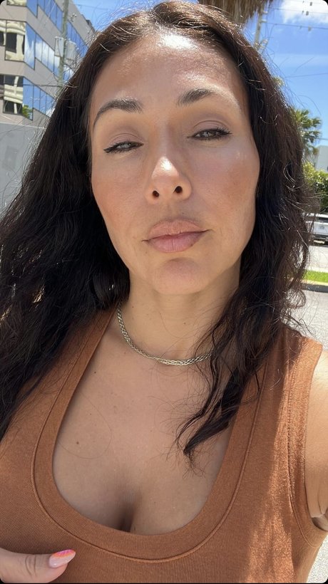 Angelica Curves free model pics