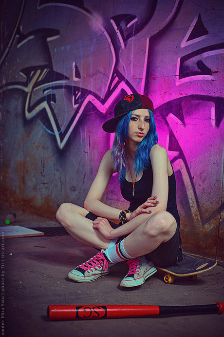 Eliza Satu naked pornstar gallery