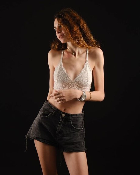 Eden Ayalon_ model adult pics