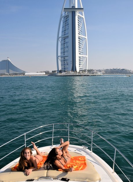 Janeece Sinclair perfect star picture