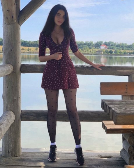 Roksana Holodova_ model nice photo