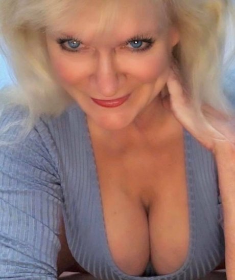 Sandie Lee_ pretty pornstar archive