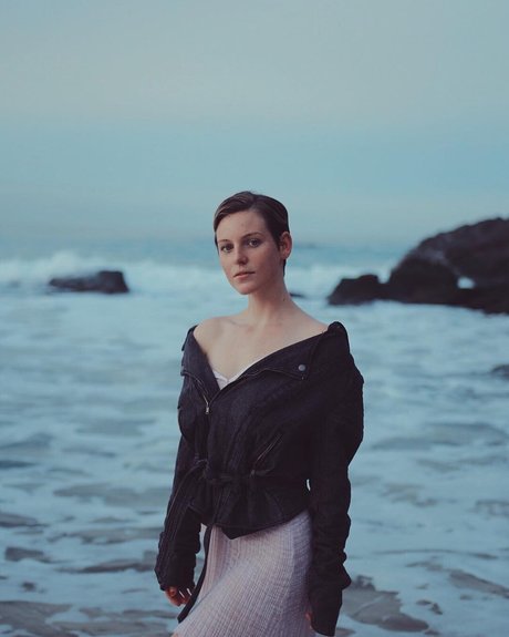 Stella Hayes_ star pretty images