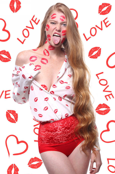 Anna Niro pretty pornstar pic