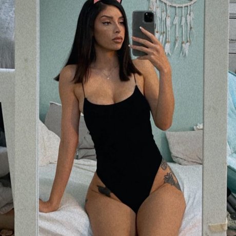 Gotmilkalexa star free pics