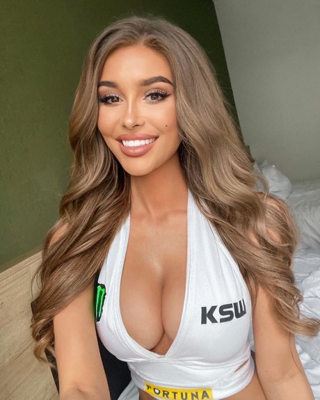 Kejsi_ hd pornstar photos