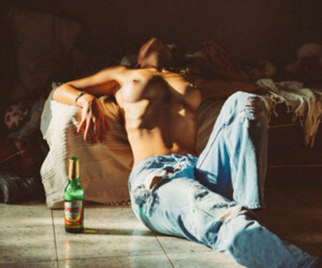 Tohar Frie model hd picture