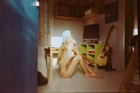 Tohar Frie erotic star pic