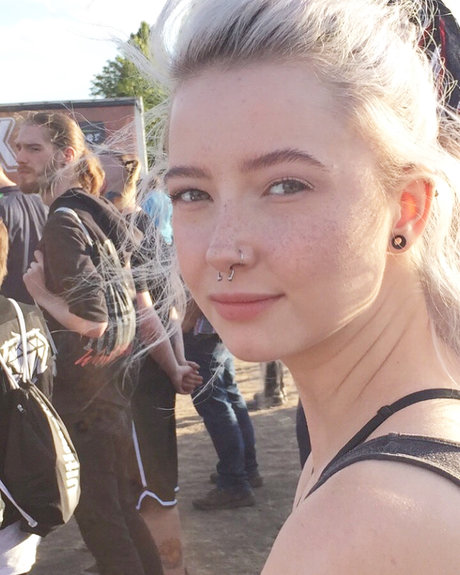 Caelyn Mathews pornstar xxx galleries