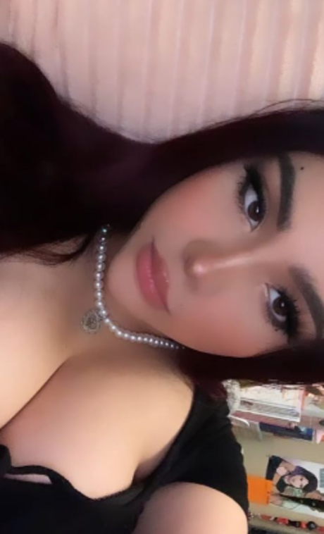 Elevhn pretty model photos