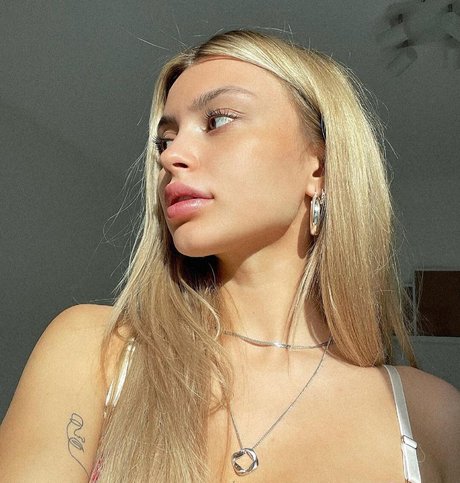 big tits teen onlyfans art naked picture