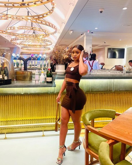 Sharon Gambu xxx model gallery