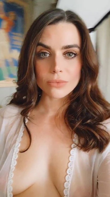 Stephanie Domet model nude pic