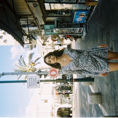 Yael Shelbia hd actress images