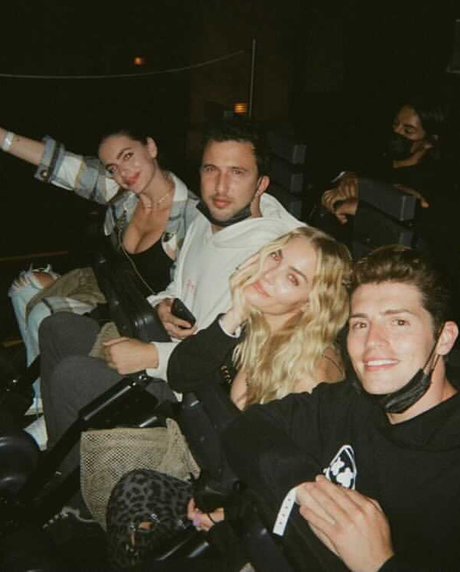 Yael Shelbia model pornographic photos