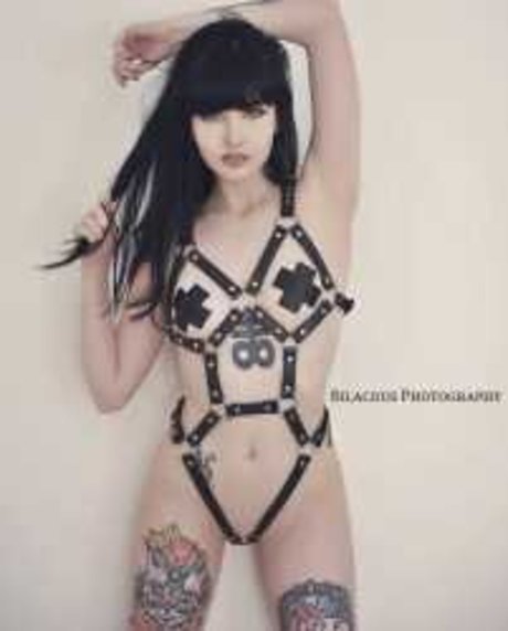 Alexa Webb pornstar art picture