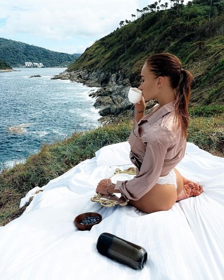 Anna Kessler perfect star pic