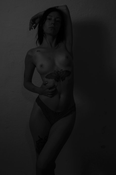 Emma Bernhoff star sexy pic