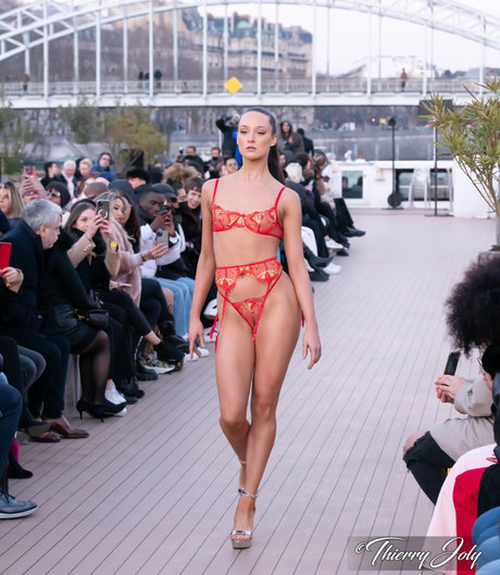 Olivia James Baird_ hot actress archive