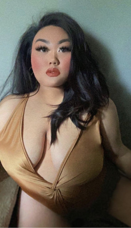 Kendra Vaaj erotic model photo