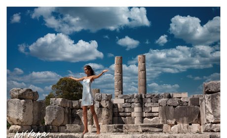 Nicole Sunde erotic actress pic