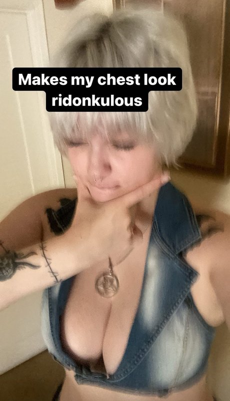 curvy girls onlyfans sexy photo