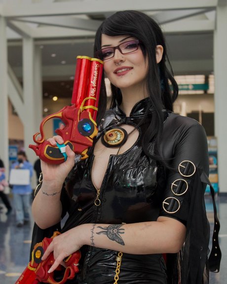 _Succubus Sushi erotic model gallery