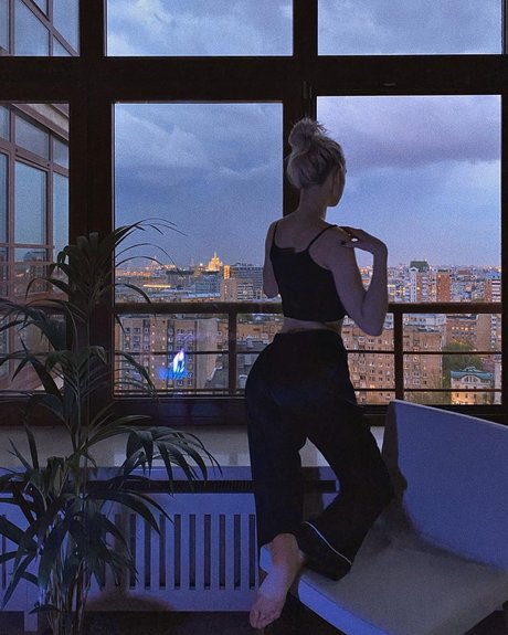 Diana Shurigina erotic pornstar picture