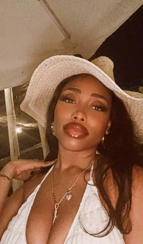 Chaotic Allure art actress pics