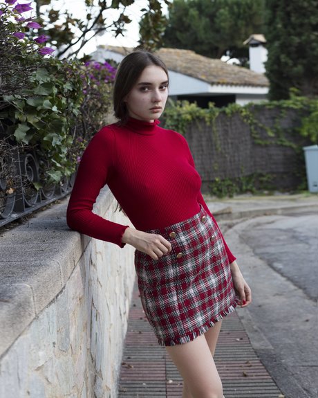 Irina Shugova_ adult model img