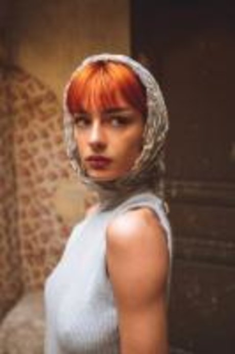 Roxane Eylaud_ hot model images