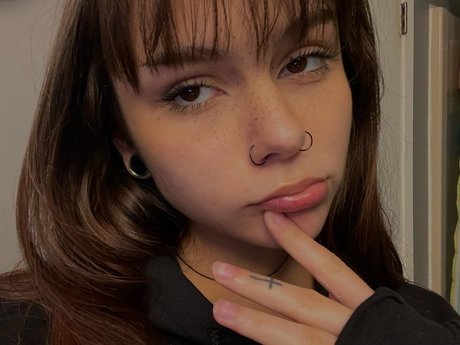 Sxvsy erotic star gallery