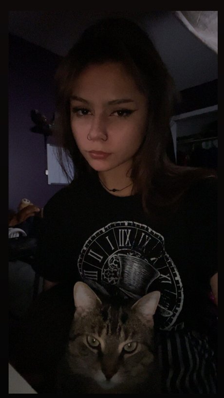 busty petite onlyfans sexy nudes pictures