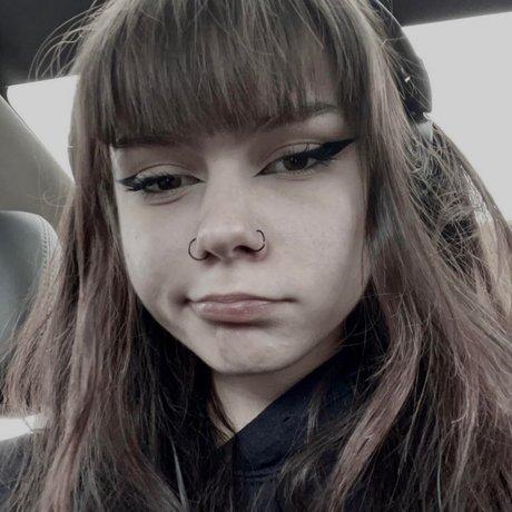 Sxvsy pornographic model pic