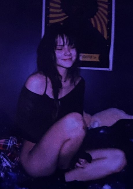 Sxvsy erotic actress galleries