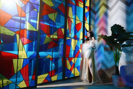 Dear Iris model beautiful image