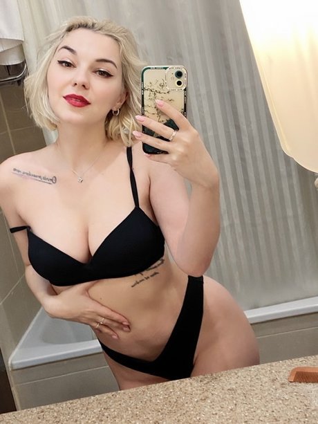 Dear Iris Profile pic