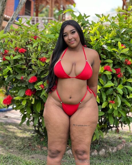 Yuliethsoliss07 nude star archive