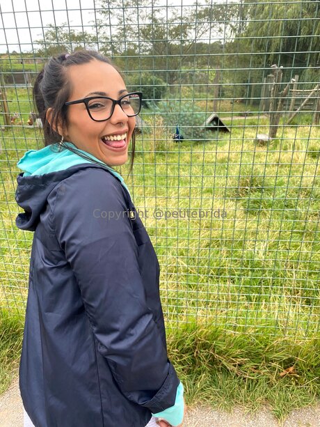 Freepetitebrida perfect model photo