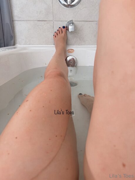 Lilas Toes perfect star img