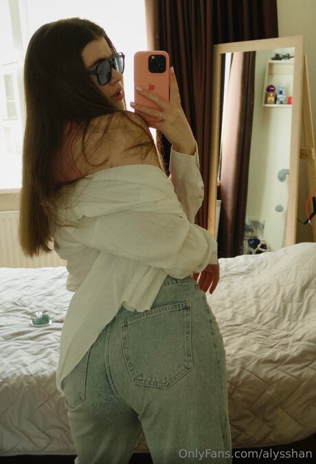 Alysshan pornstar nice img