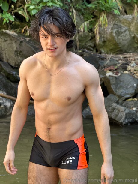 Dubianjauregui model sexy images